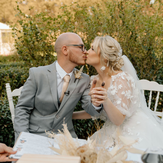 River Meadow Manor-Wedding Couple River Meadow Manor-Wedding Couple